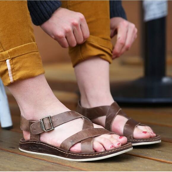 Chaco Women's 9M Otter Brown Leather Wayfarer Sport Sandasl Summer Casual LB7-4 - Picture 1 of 8